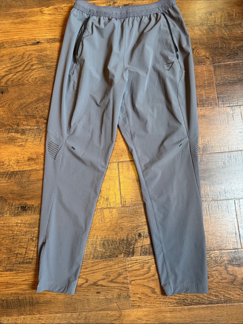 Men’s GYMSHARK brand joggers size large.